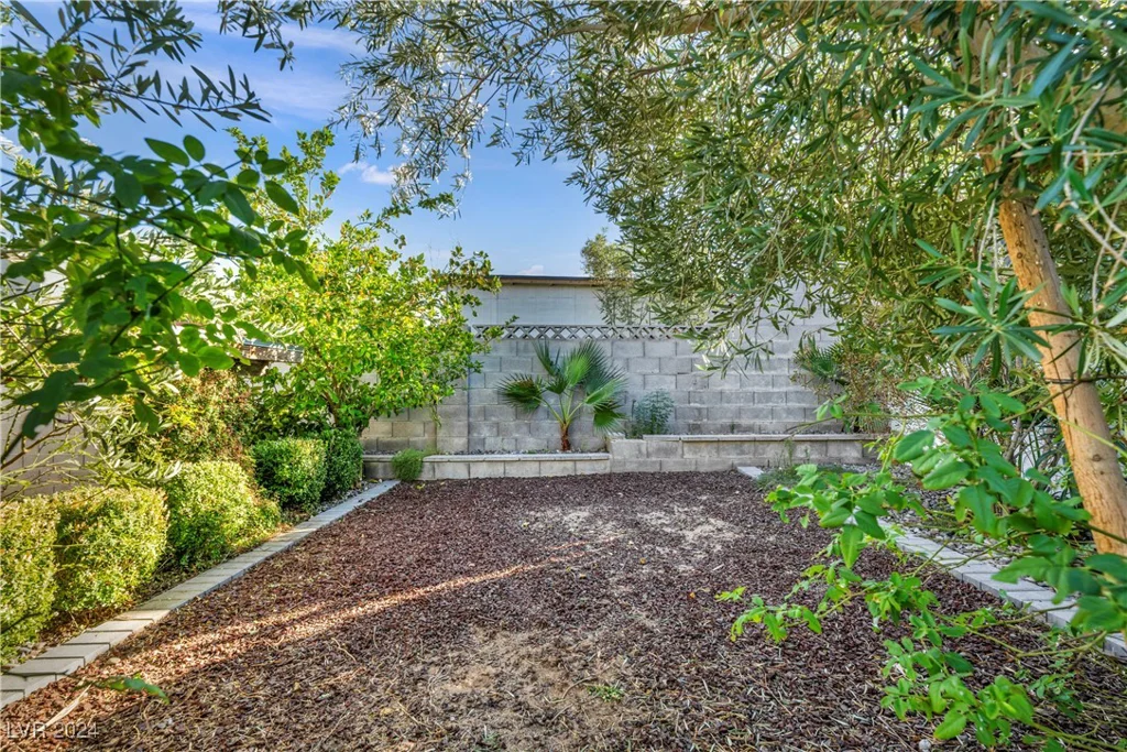 3931 Syracuse, Las Vegas, NV 89121