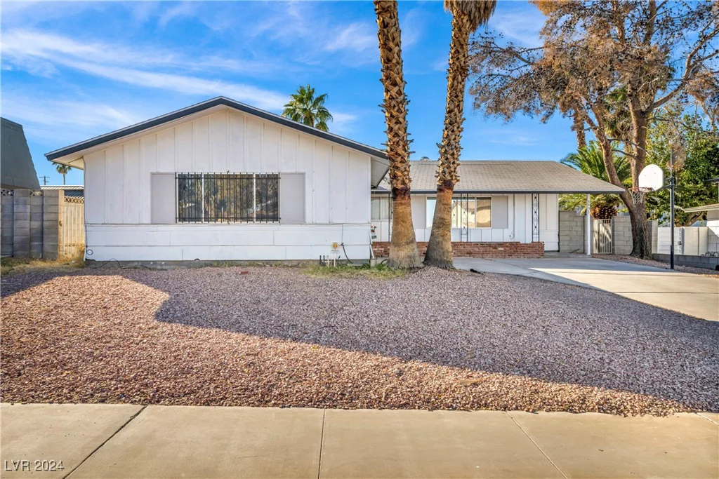3931 Syracuse, Las Vegas, NV 89121