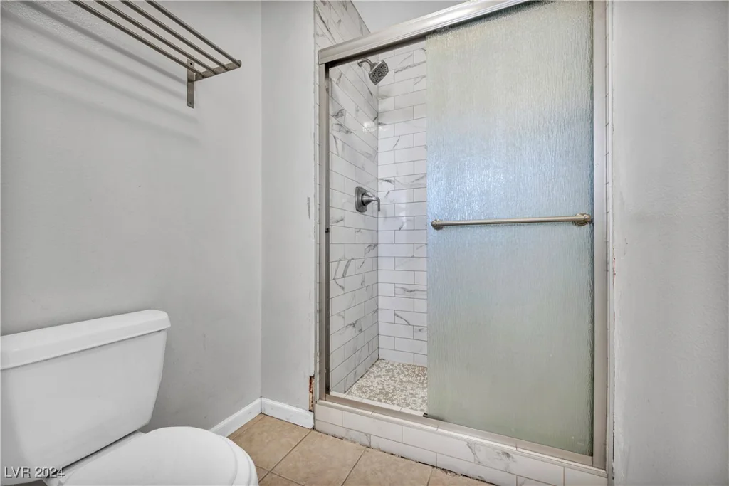 3931 Syracuse, Las Vegas, NV 89121