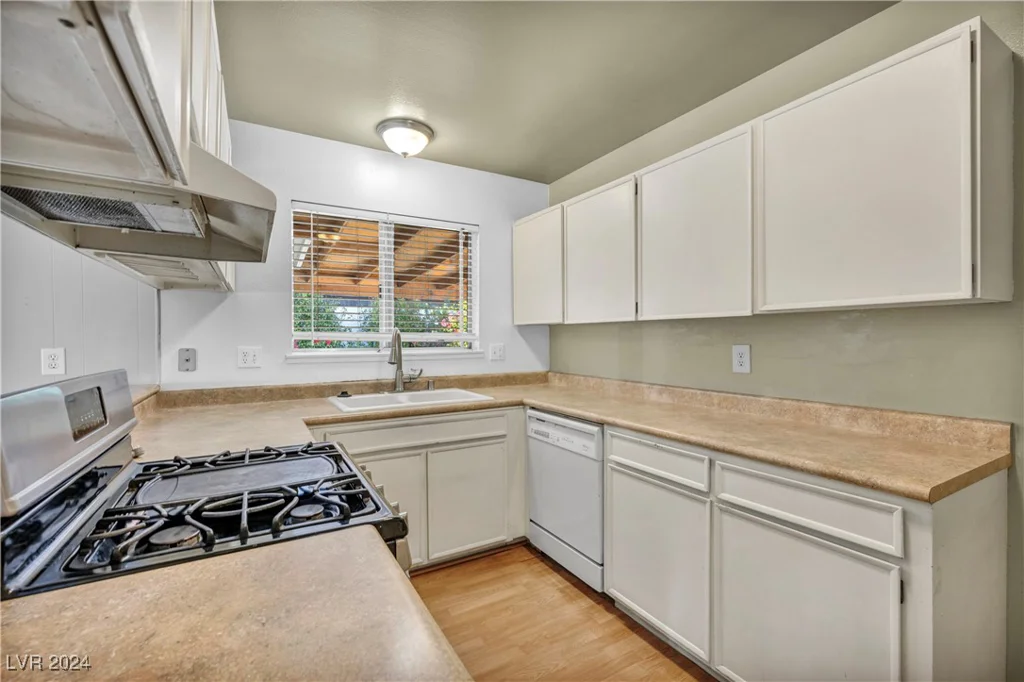 3931 Syracuse, Las Vegas, NV 89121