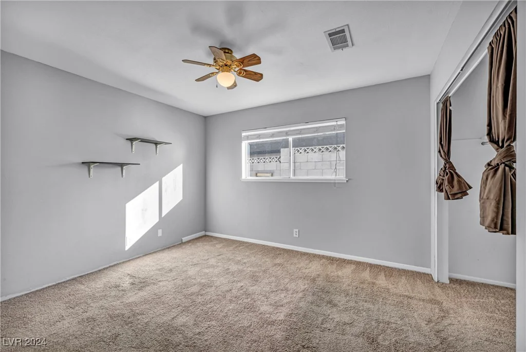 3931 Syracuse, Las Vegas, NV 89121