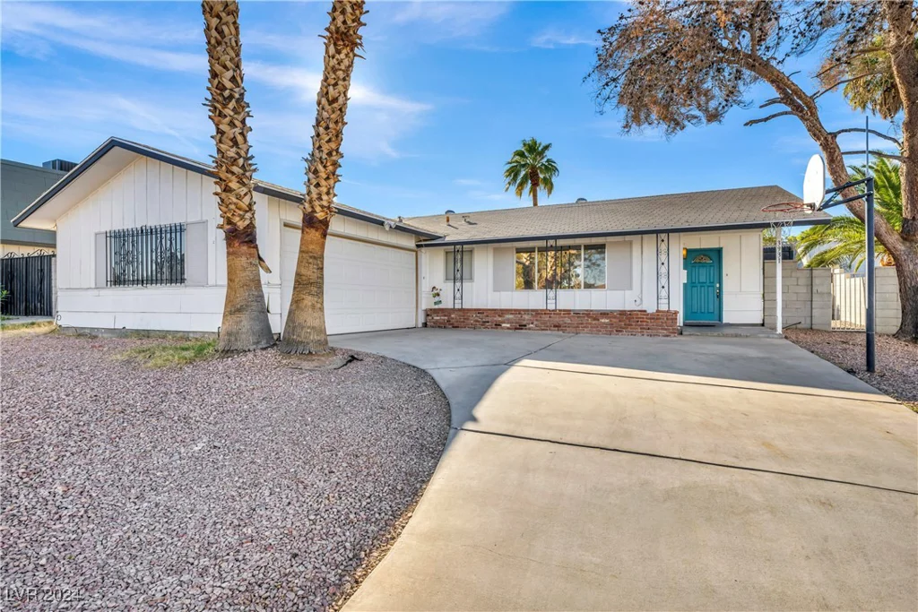 3931 Syracuse, Las Vegas, NV 89121