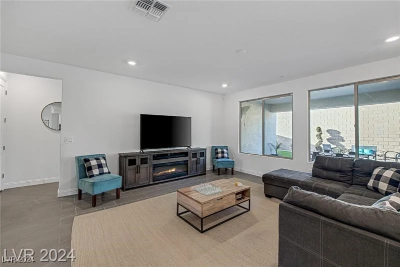 10996 Gardenova, Las Vegas, NV 89166