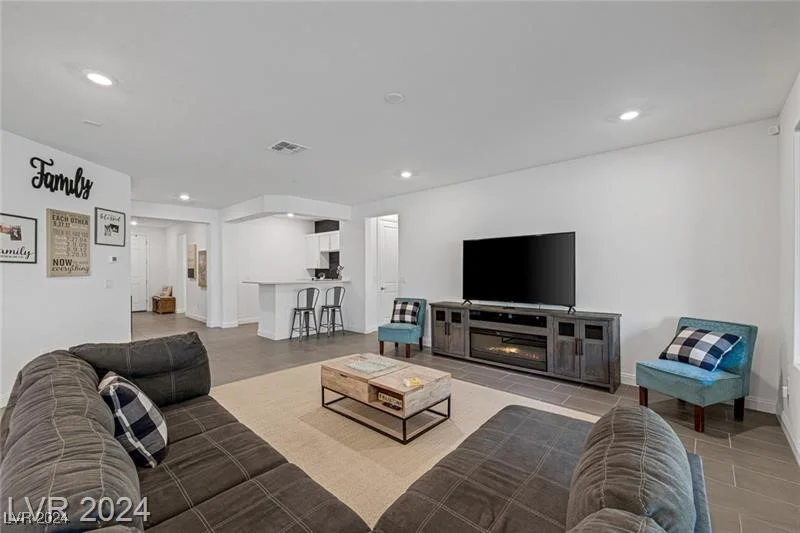 10996 Gardenova, Las Vegas, NV 89166