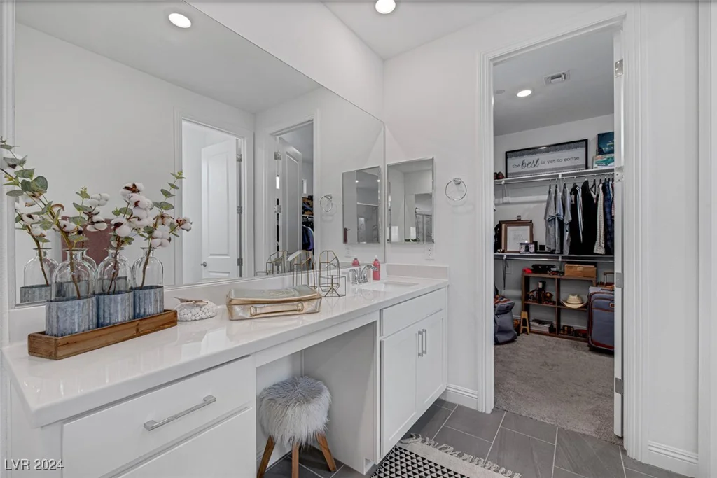 10996 Gardenova, Las Vegas, NV 89166