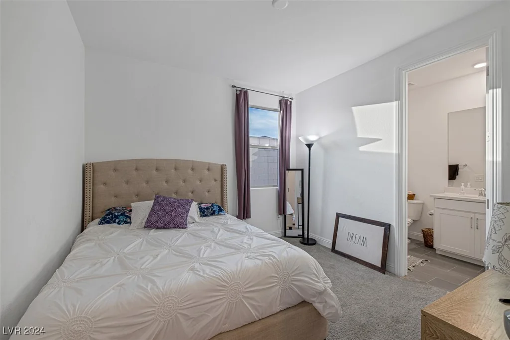 10996 Gardenova, Las Vegas, NV 89166