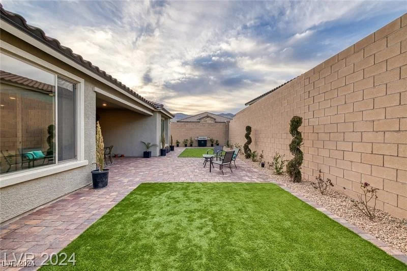 10996 Gardenova, Las Vegas, NV 89166