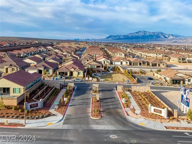 10996 Gardenova, Las Vegas, NV 89166