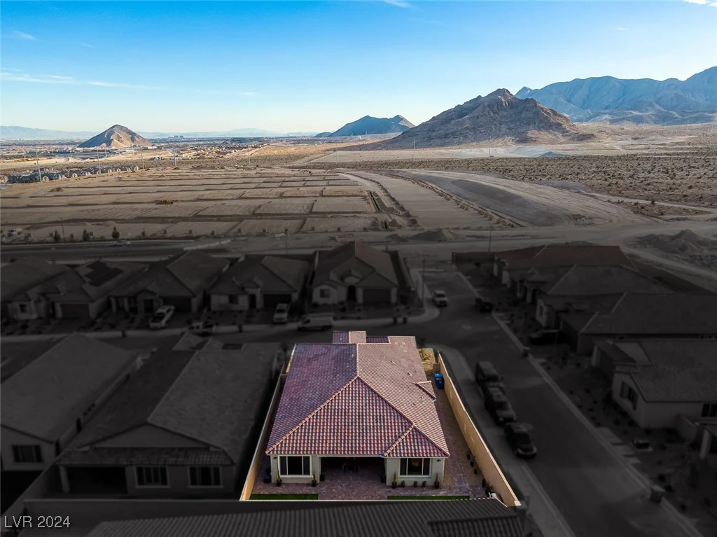 10996 Gardenova, Las Vegas, NV 89166