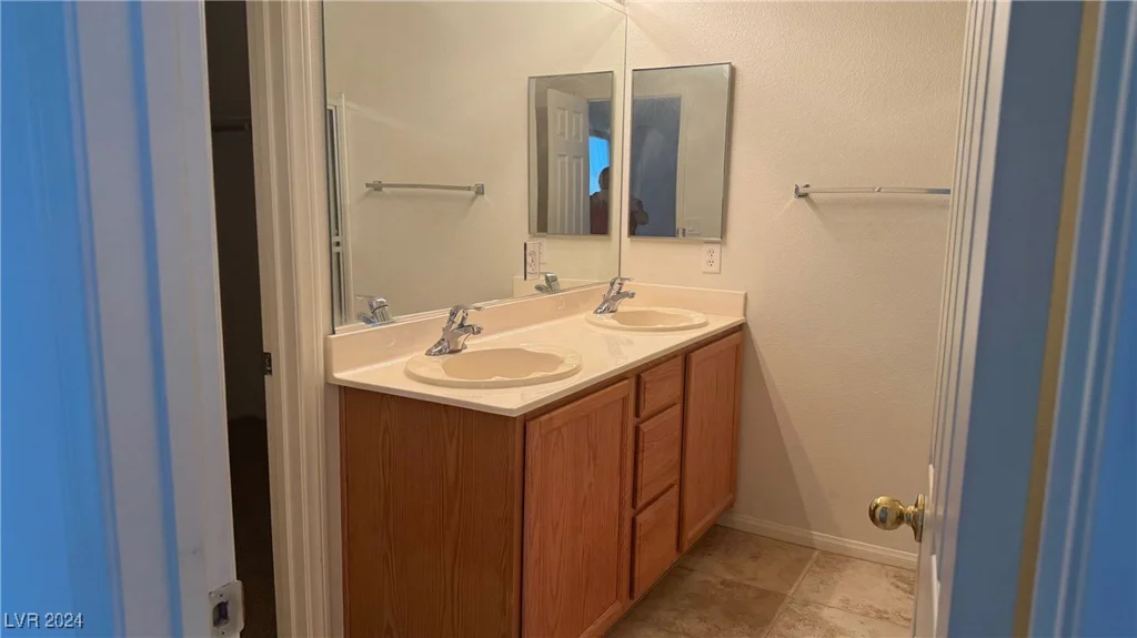 5624 Hannah Gordon, North Las Vegas, NV 89081