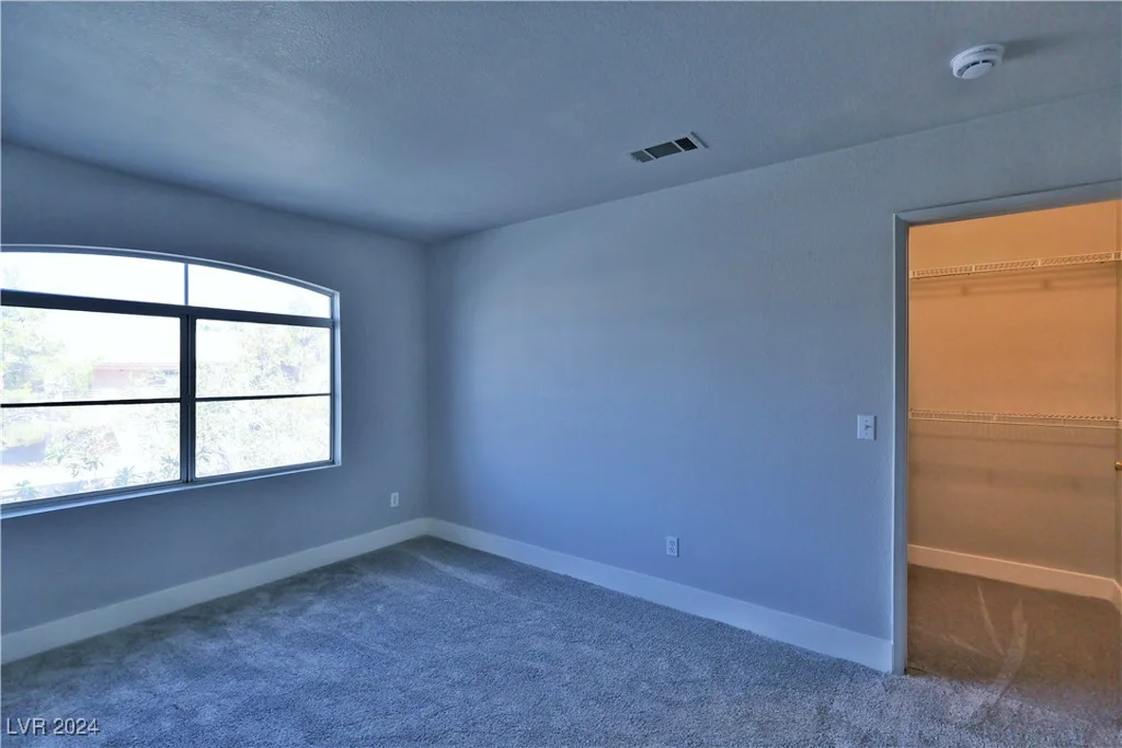 5415 Harmon, Las Vegas, NV 89103