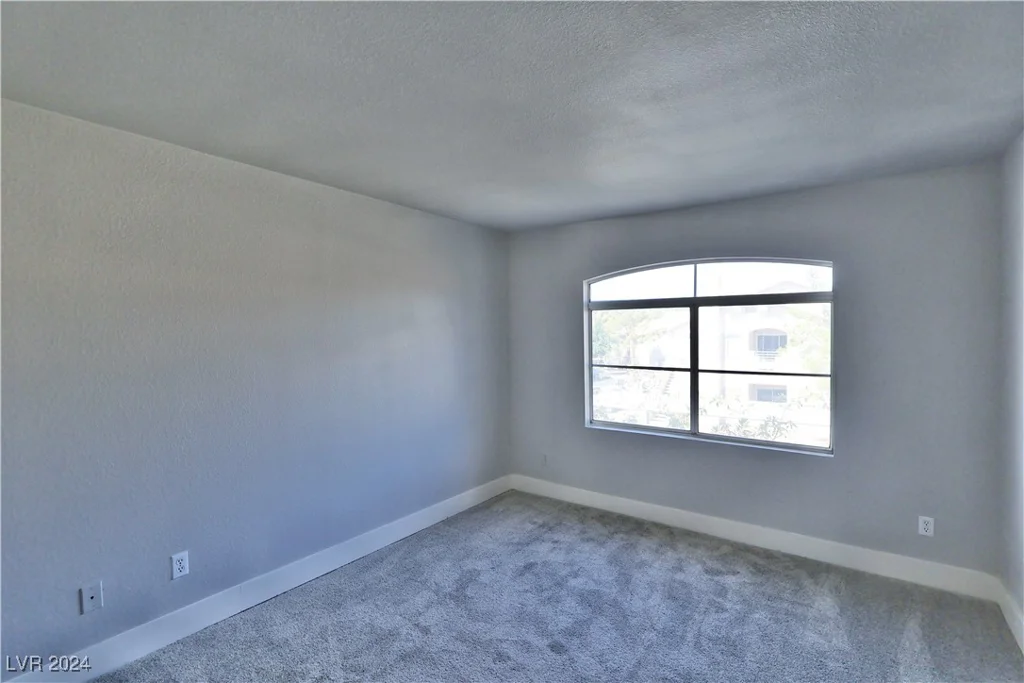 5415 Harmon, Las Vegas, NV 89103
