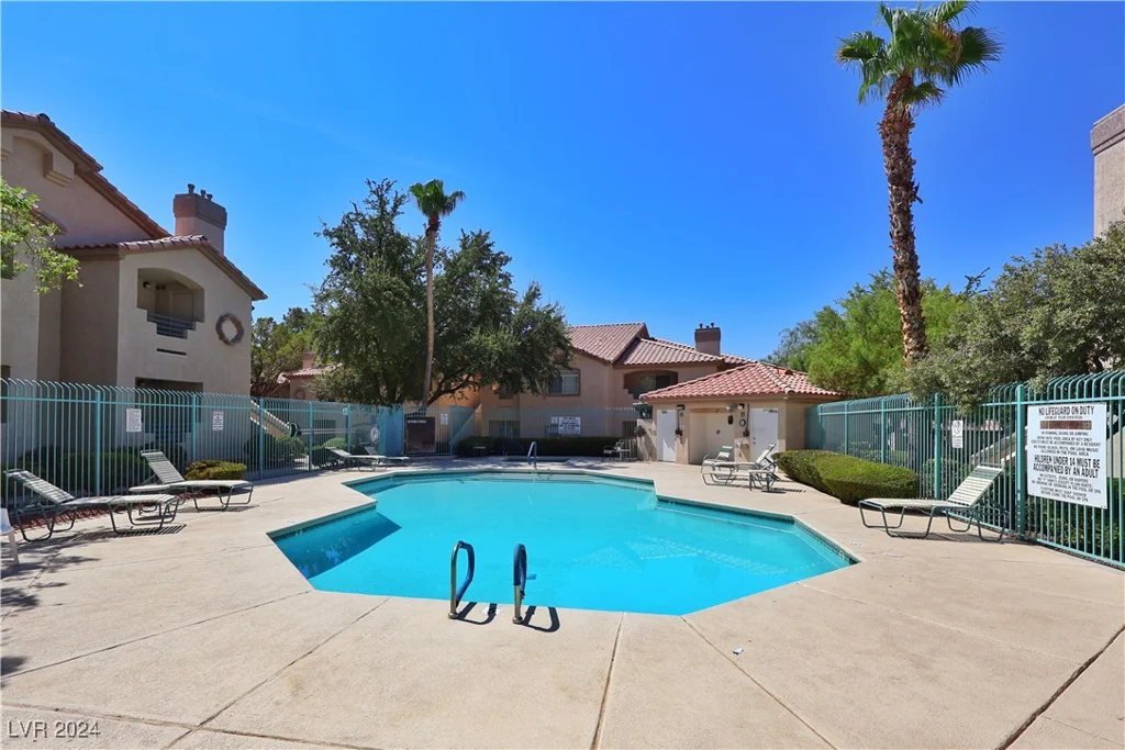 5415 Harmon, Las Vegas, NV 89103