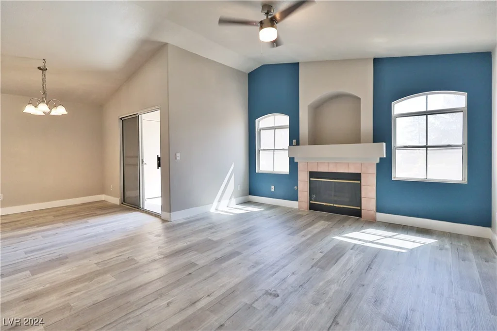 5415 Harmon, Las Vegas, NV 89103