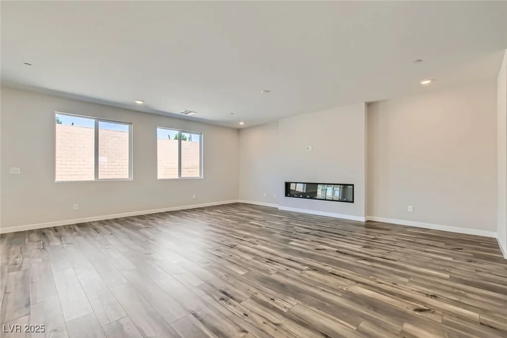 8401 Waterwood, Las Vegas, NV 89166