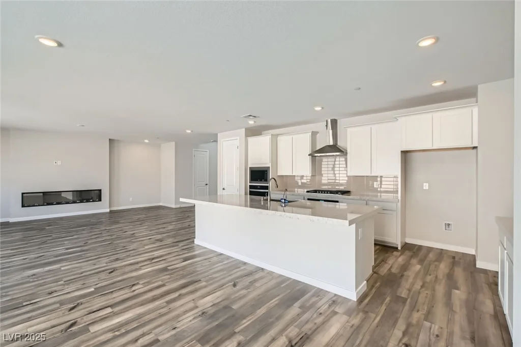8401 Waterwood, Las Vegas, NV 89166