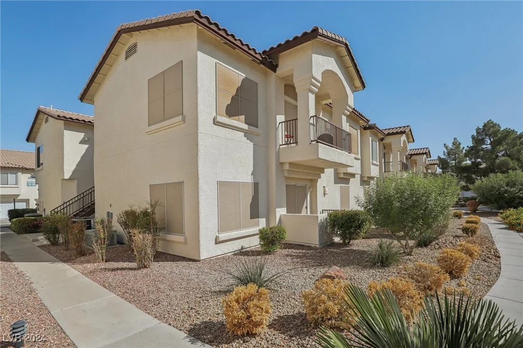 4811 Black Bear, Las Vegas, NV 89149