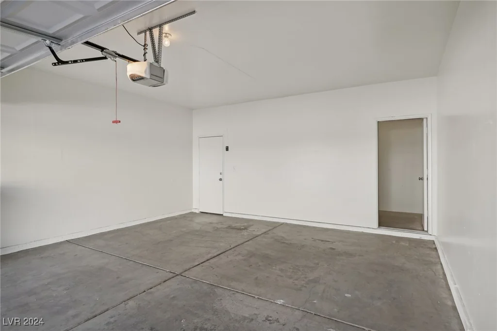 4811 Black Bear, Las Vegas, NV 89149