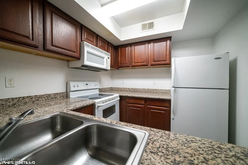 6800 Lake Mead, Las Vegas, NV 89156