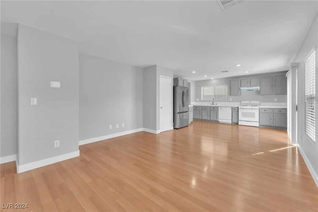 5953 Peach Nectar, Las Vegas, NV 89142