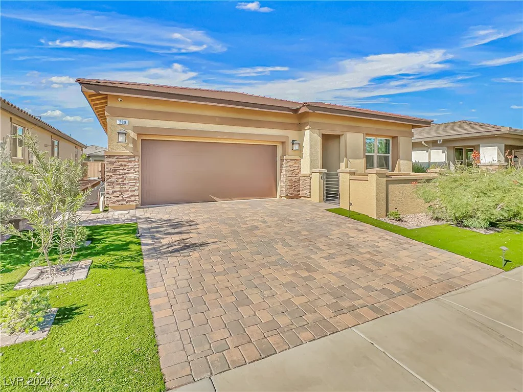 789 Cadence View, Henderson, NV 89011