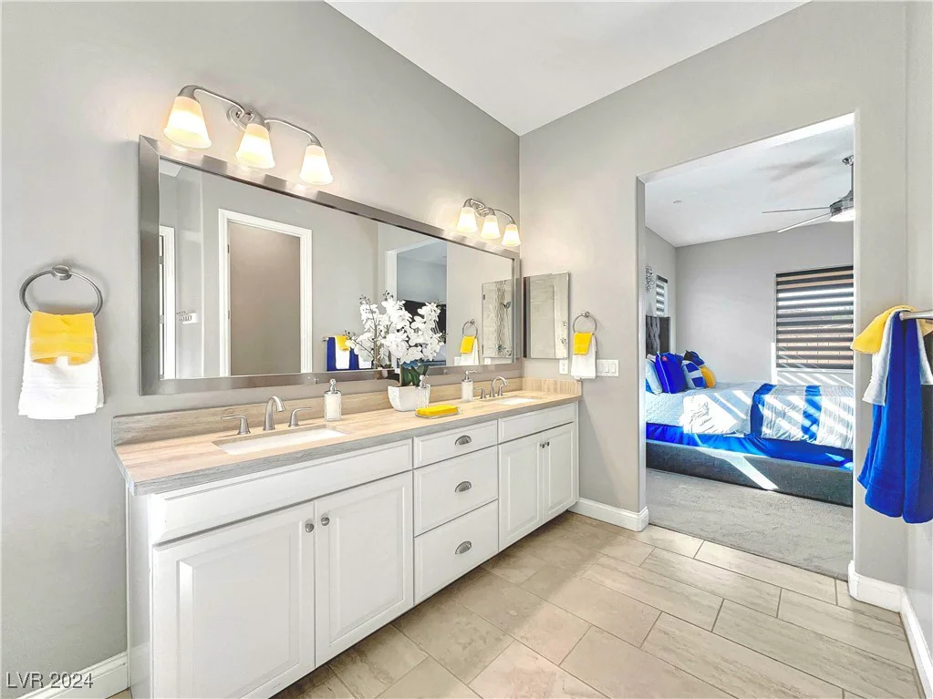 789 Cadence View, Henderson, NV 89011