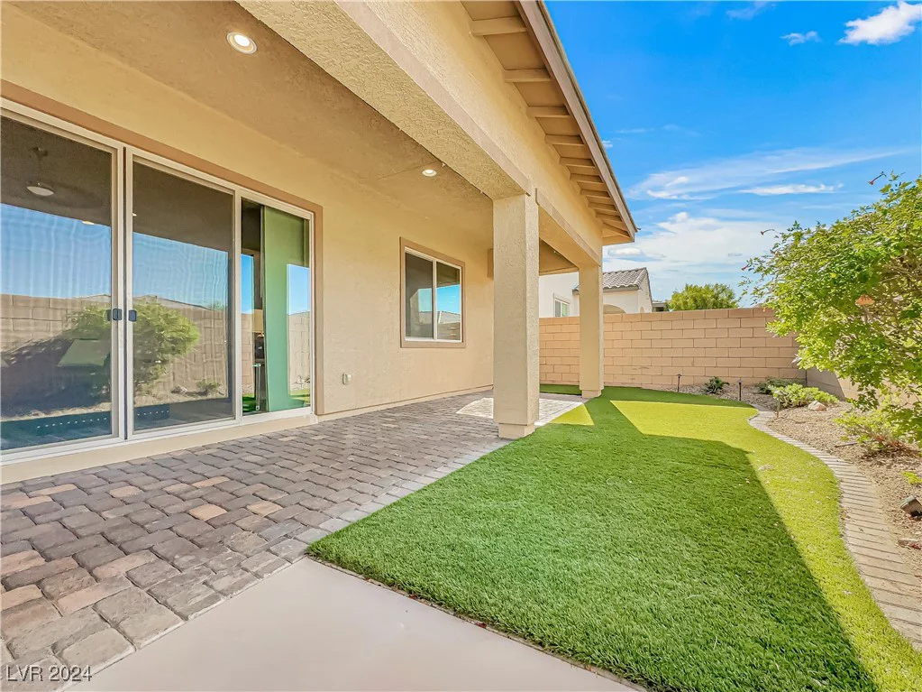 789 Cadence View, Henderson, NV 89011