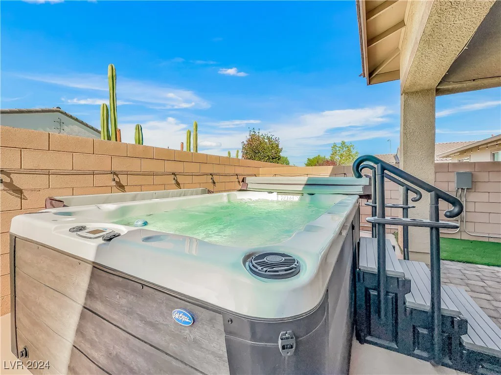 789 Cadence View, Henderson, NV 89011