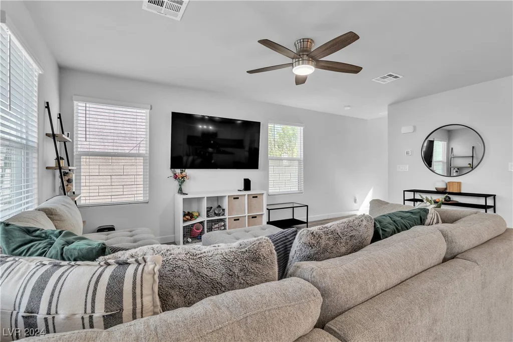 6294 Whippet, Las Vegas, NV 89122