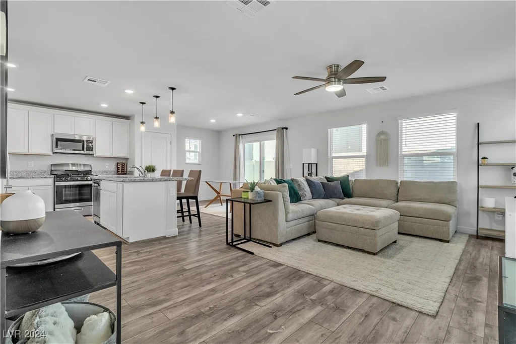 6294 Whippet, Las Vegas, NV 89122
