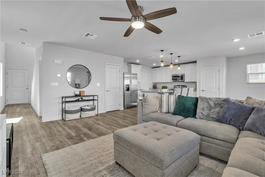 6294 Whippet, Las Vegas, NV 89122