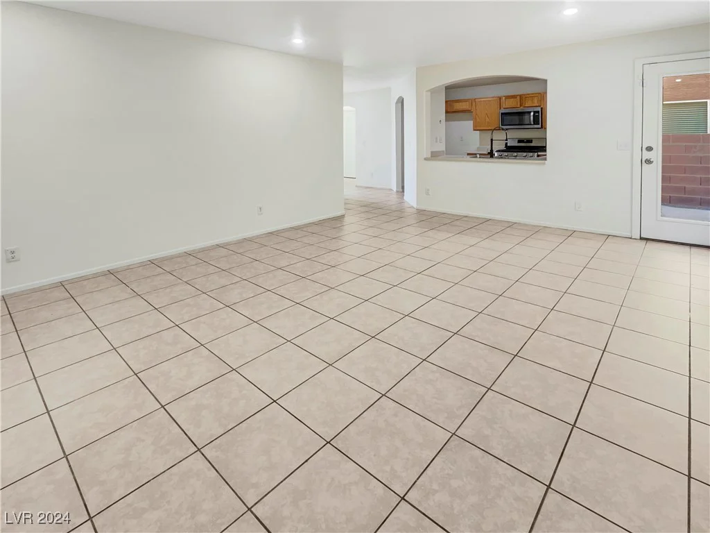9143 Epworth, Las Vegas, NV 89148