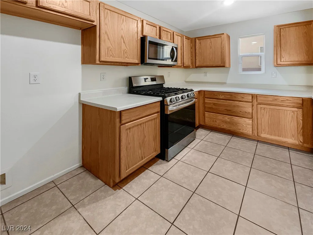 9143 Epworth, Las Vegas, NV 89148