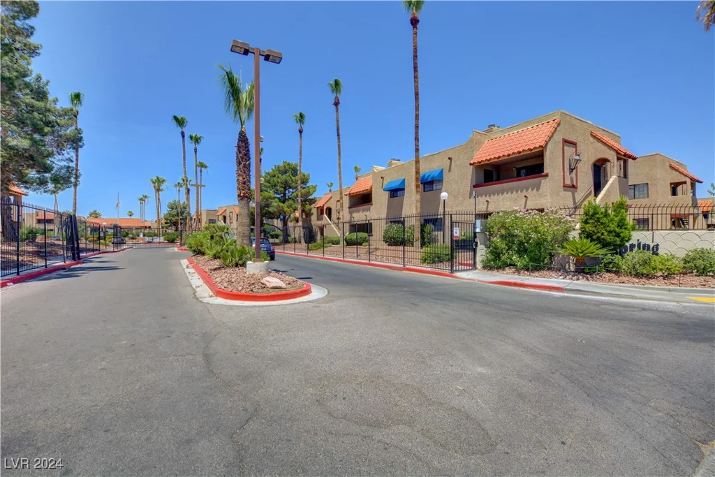 4340 Gannet, Las Vegas, NV 89103