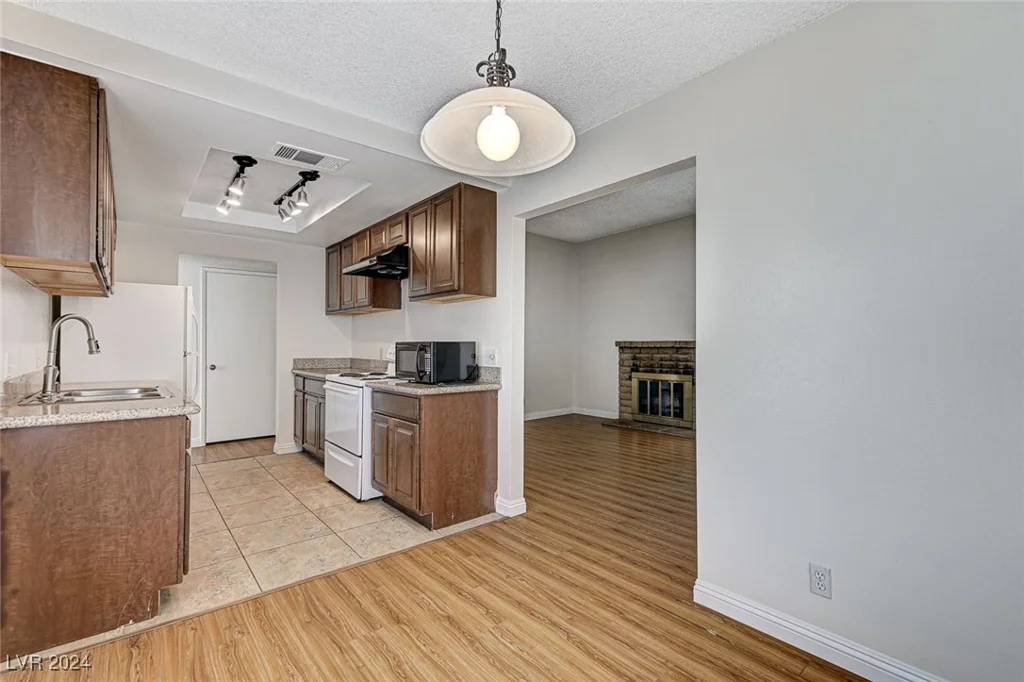 4340 Gannet, Las Vegas, NV 89103