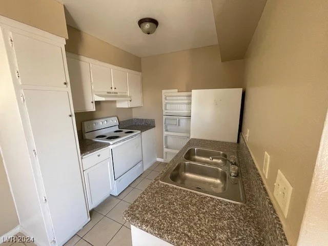 2605 Cedar, Las Vegas, NV 89101