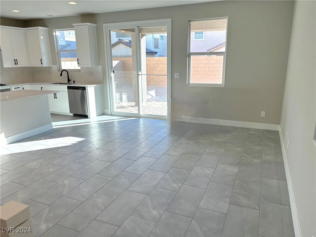 1041 Ferodale, North Las Vegas, NV 89084