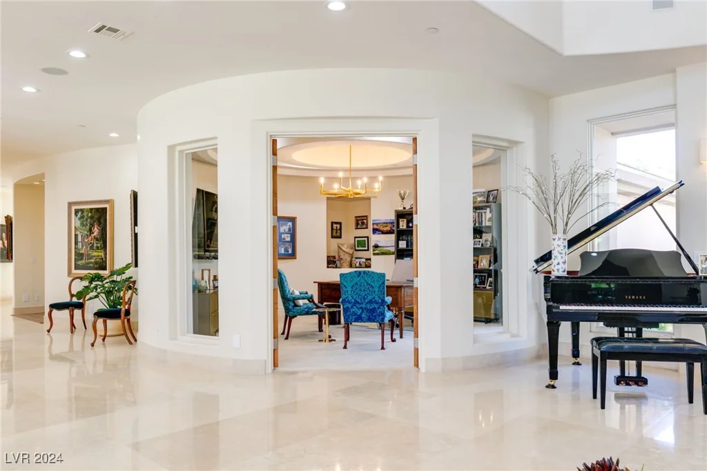 31 Eagles Landing, Las Vegas, NV 89141