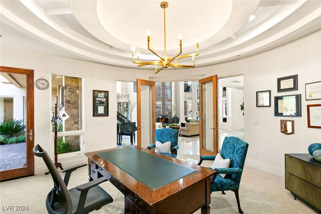 31 Eagles Landing, Las Vegas, NV 89141