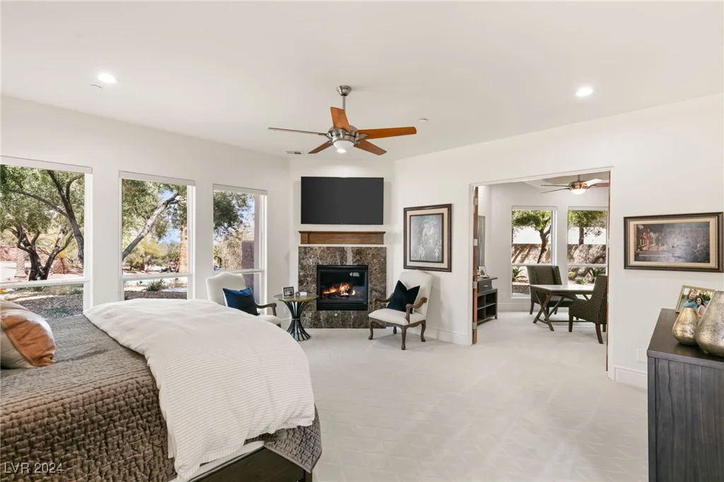 31 Eagles Landing, Las Vegas, NV 89141