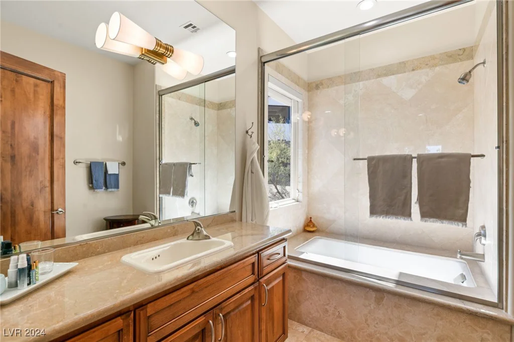 31 Eagles Landing, Las Vegas, NV 89141