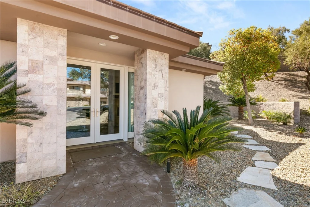 31 Eagles Landing, Las Vegas, NV 89141