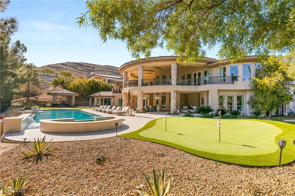 31 Eagles Landing, Las Vegas, NV 89141