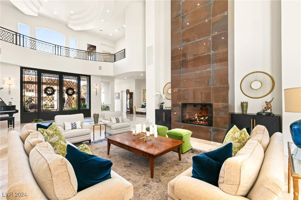 31 Eagles Landing, Las Vegas, NV 89141