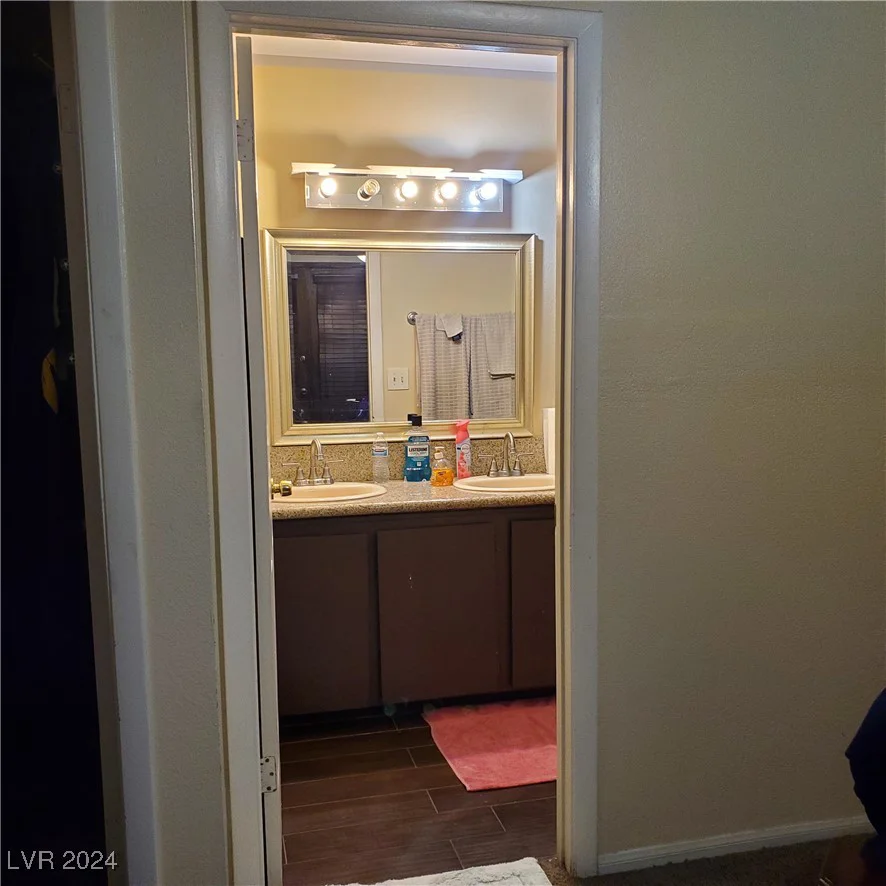 4369 Greenhill, Las Vegas, NV 89121