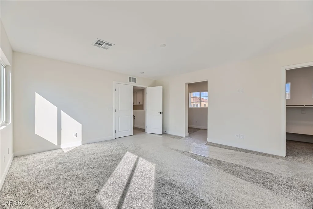 9742 Rocket Grove, Las Vegas, NV 89178