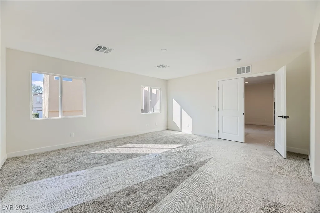 9742 Rocket Grove, Las Vegas, NV 89178