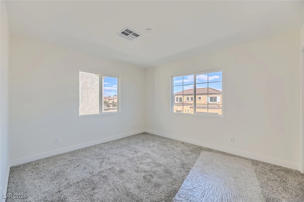 9742 Rocket Grove, Las Vegas, NV 89178