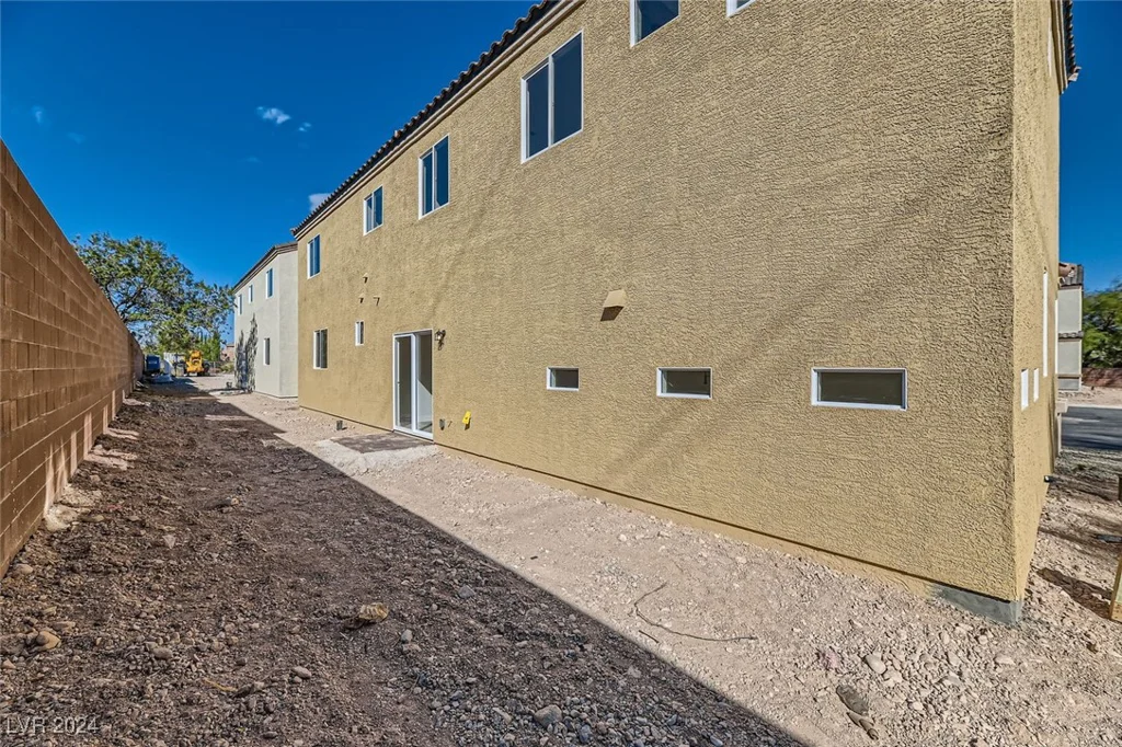9742 Rocket Grove, Las Vegas, NV 89178