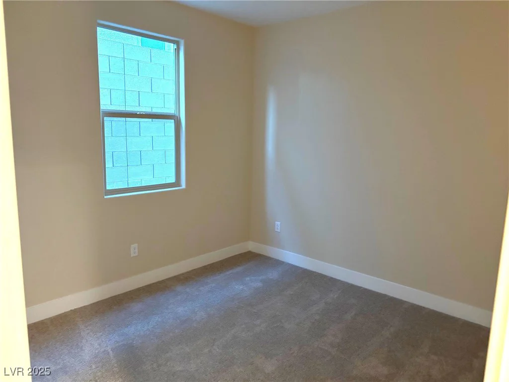2208 Fish Hawk, Las Vegas, NV 89138